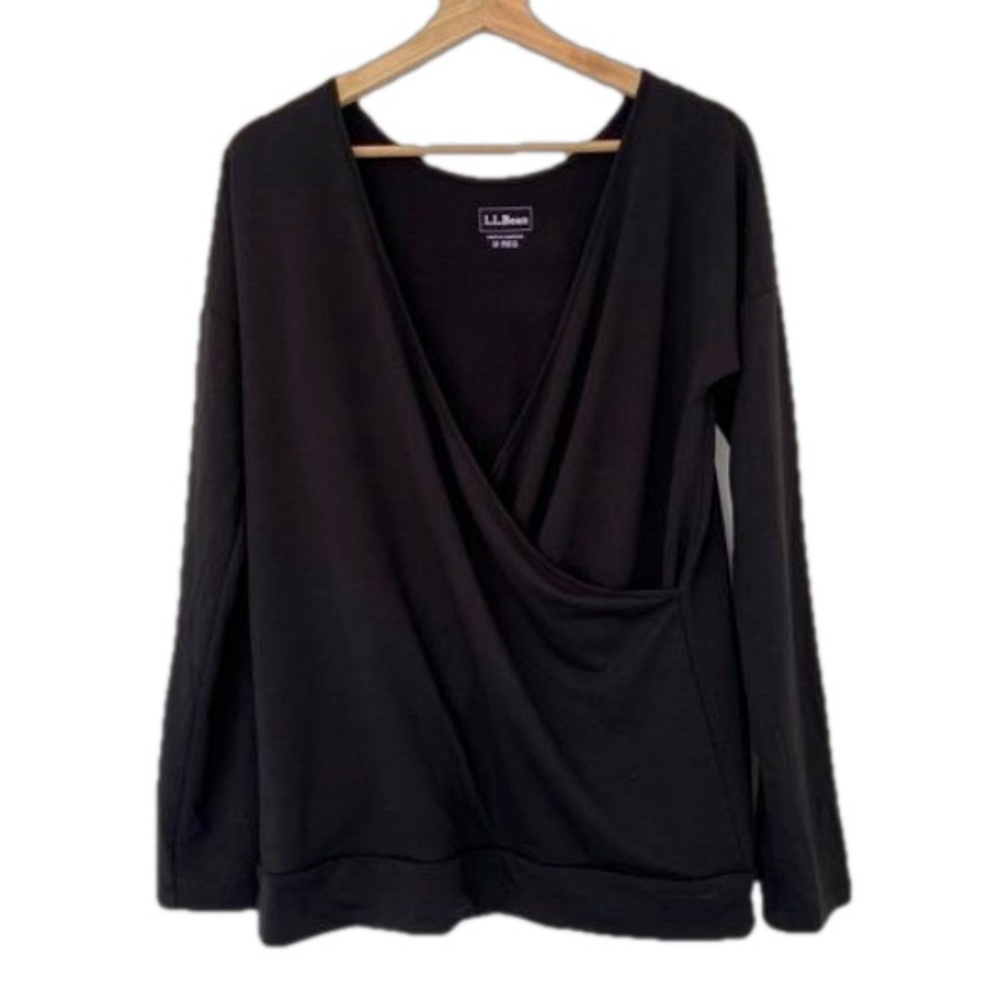 L.L.BEAN BLACK LONG SLEEVED WRAP STYLE/SURPlICE JERSEY TOP, SIZE MED REGUALAR